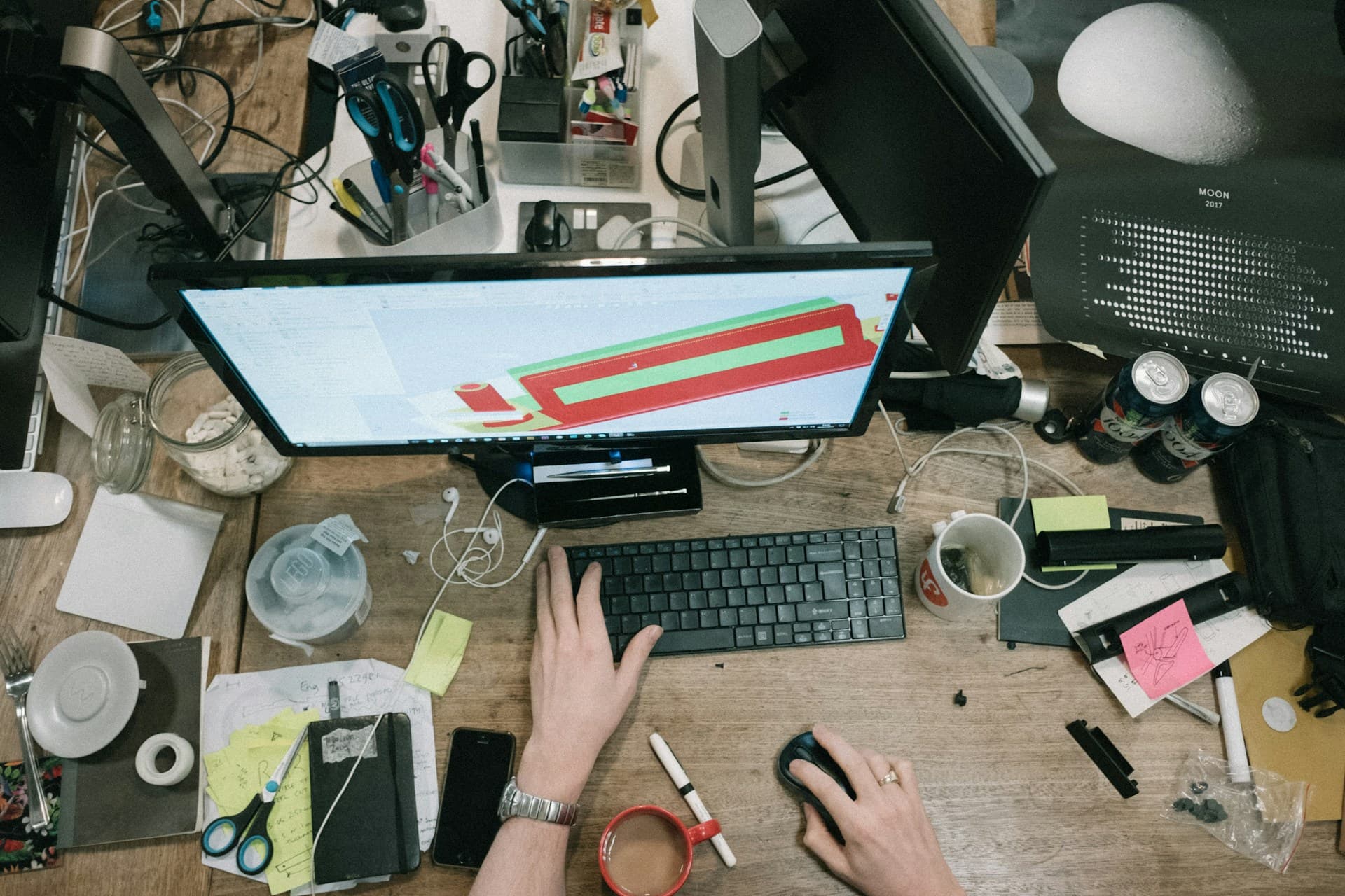 Desk Organization Ideas: Maximize Small Space Productivity